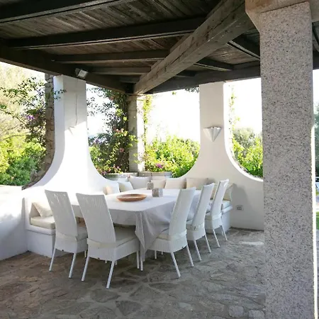 Costa Smeralda - Private With Pool, Beautiful Garden, Total Privacy וילה *