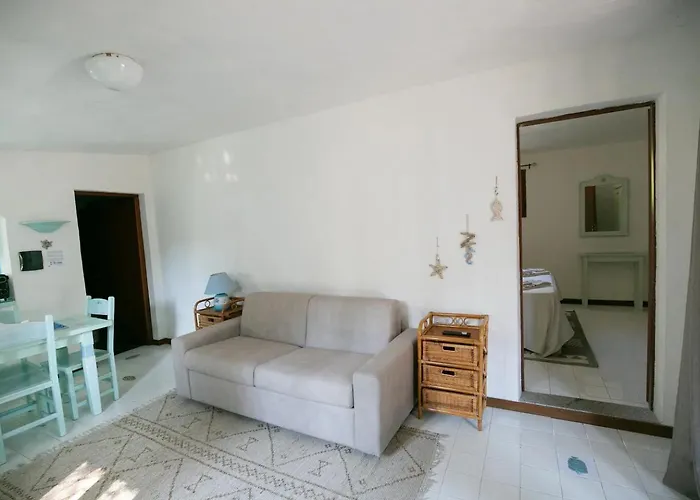 Costa Smeralda - Private With Pool, Beautiful Garden, Total Privacy Cugnana