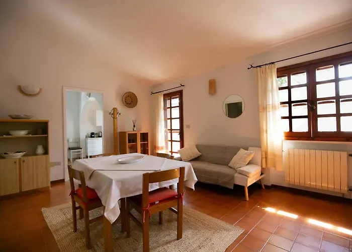 Costa Smeralda - Private With Pool, Beautiful Garden, Total Privacy Villa *